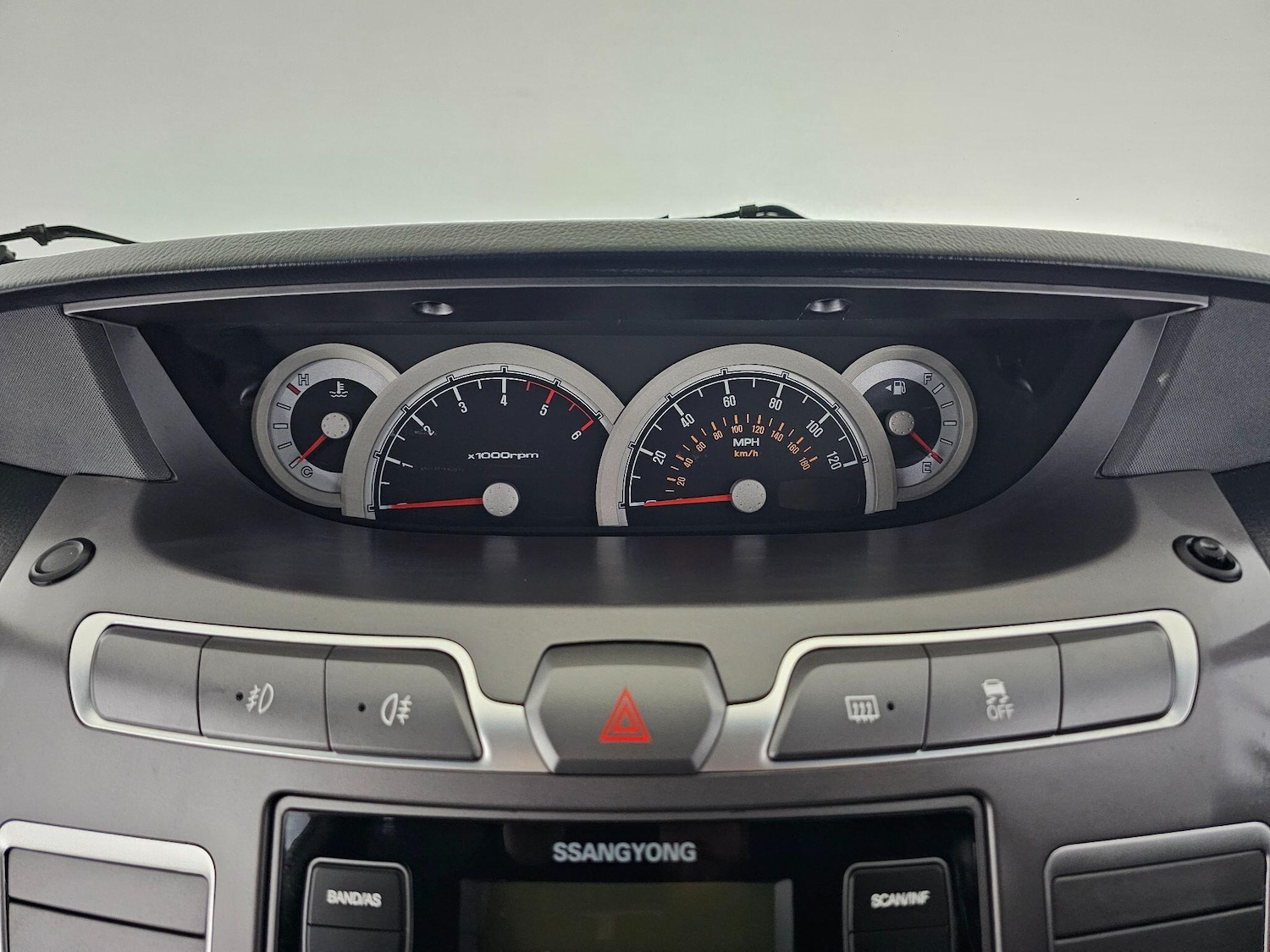 Used Ssangyong Turismo 2014 for sale - 76409368: Photo 43