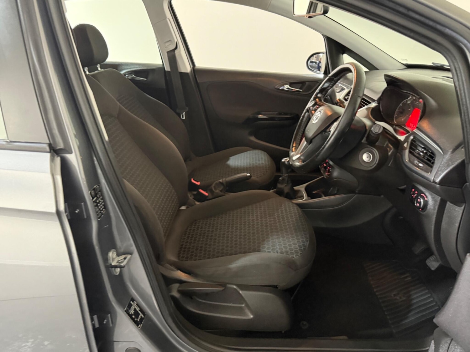 Used Vauxhall Corsa 2015 for sale - 76898670: Photo 22