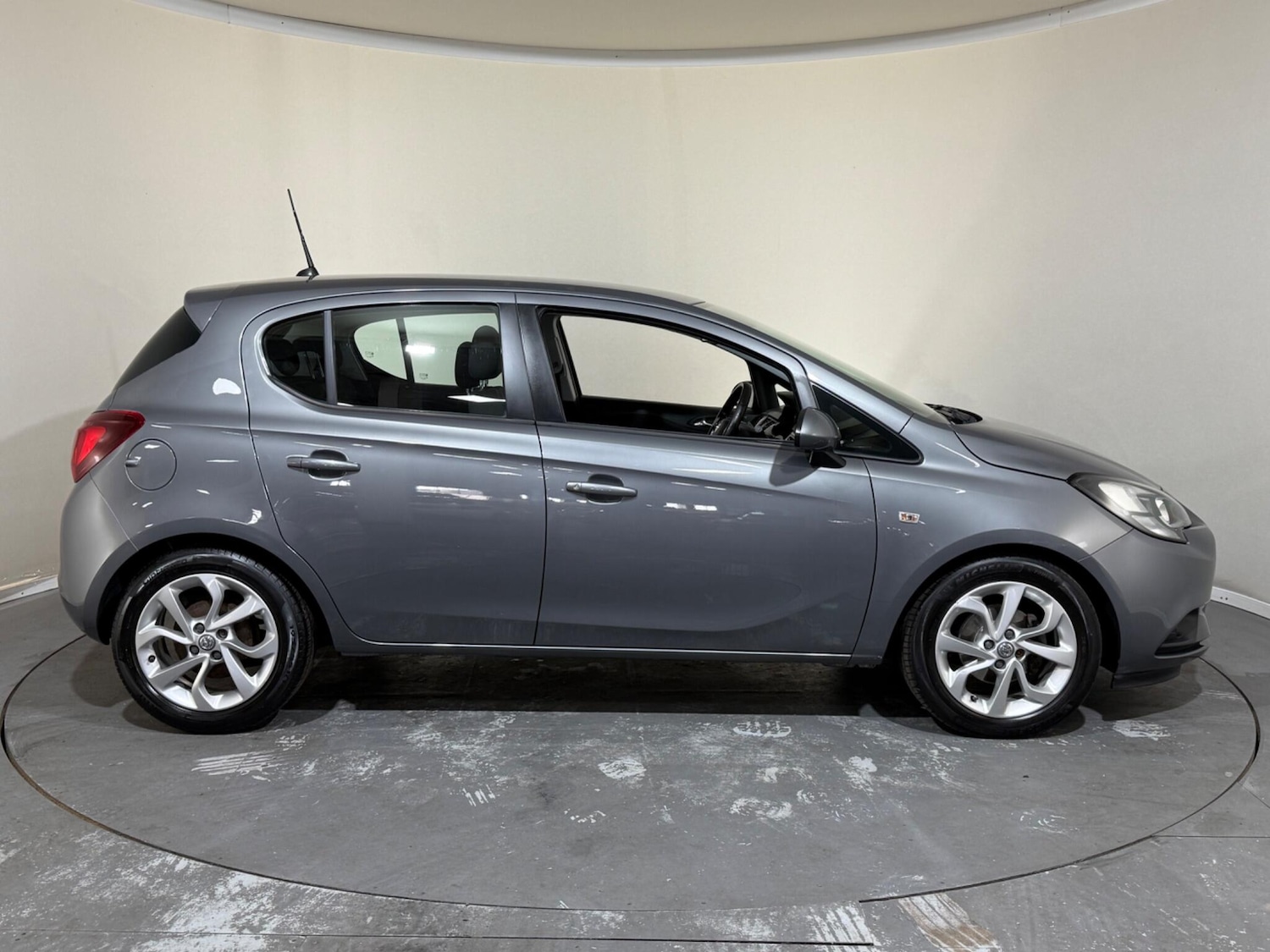 Used Vauxhall Corsa 2015 for sale - 76898670: Photo 8