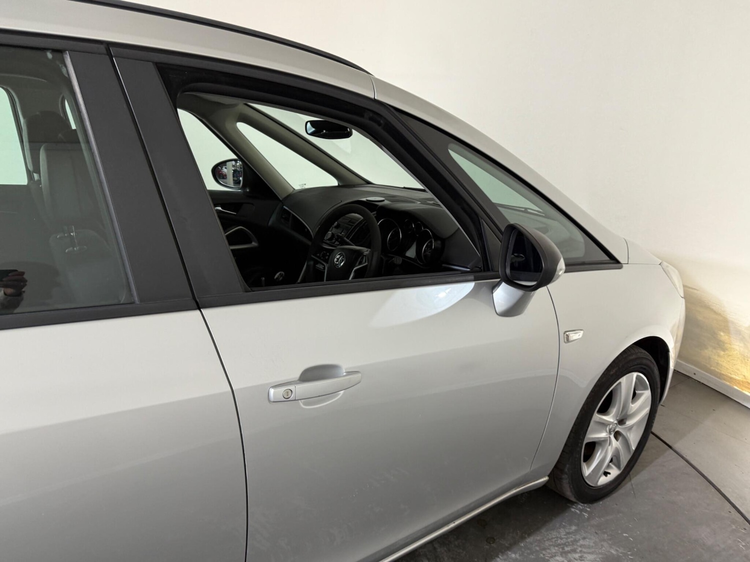 Used Vauxhall Zafira 2013 for sale - 77016377: Photo 17