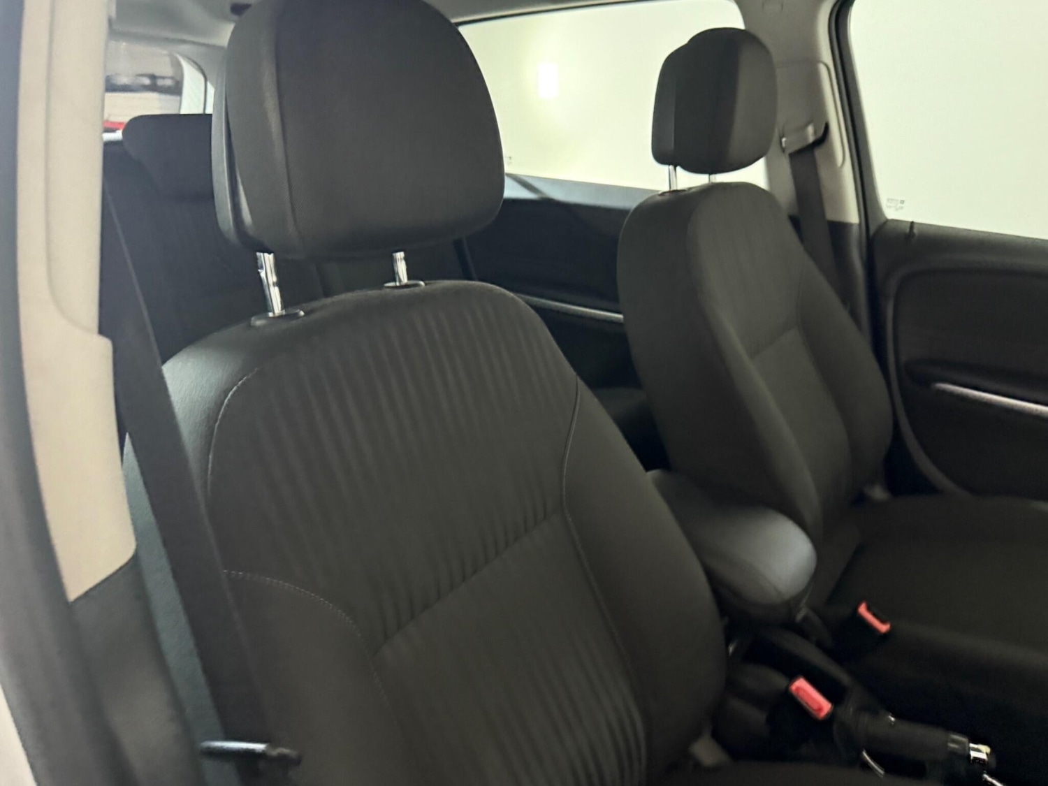 Used Vauxhall Zafira 2013 for sale - 77016377: Photo 24