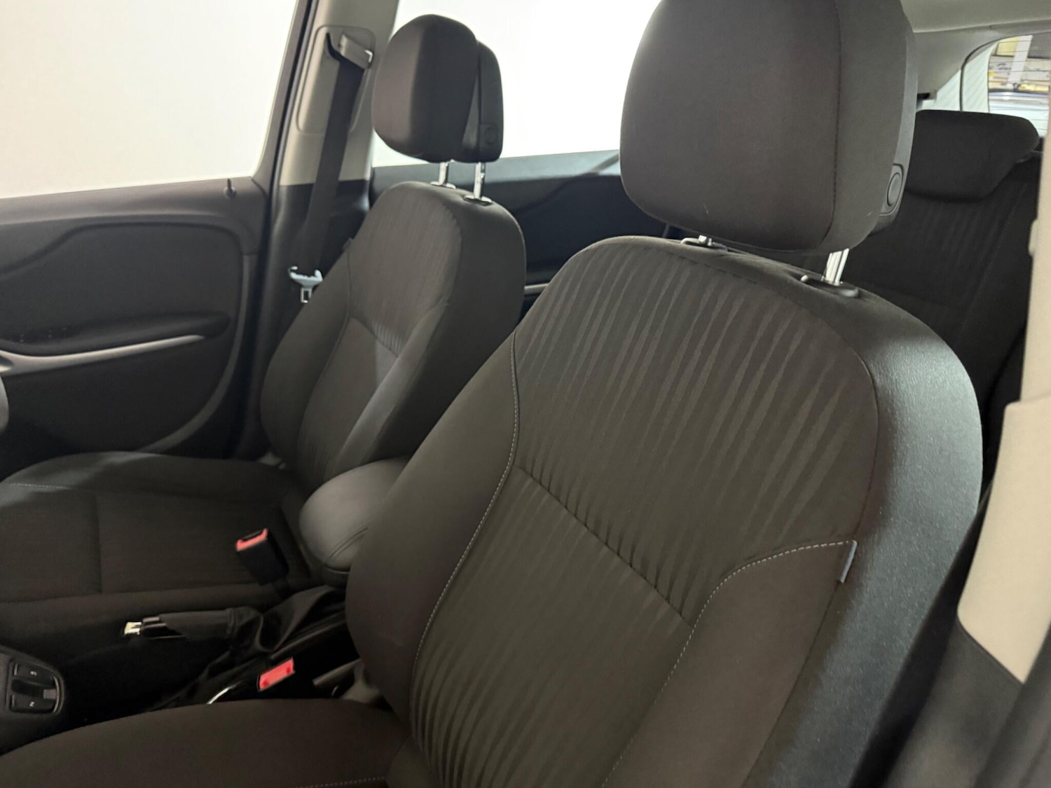 Used Vauxhall Zafira 2013 for sale - 77016377: Photo 64