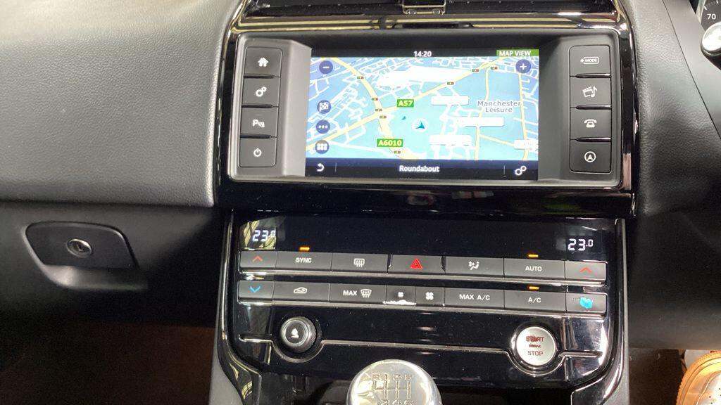 Used Jaguar XE 2016 for sale - 76409389: Photo 10