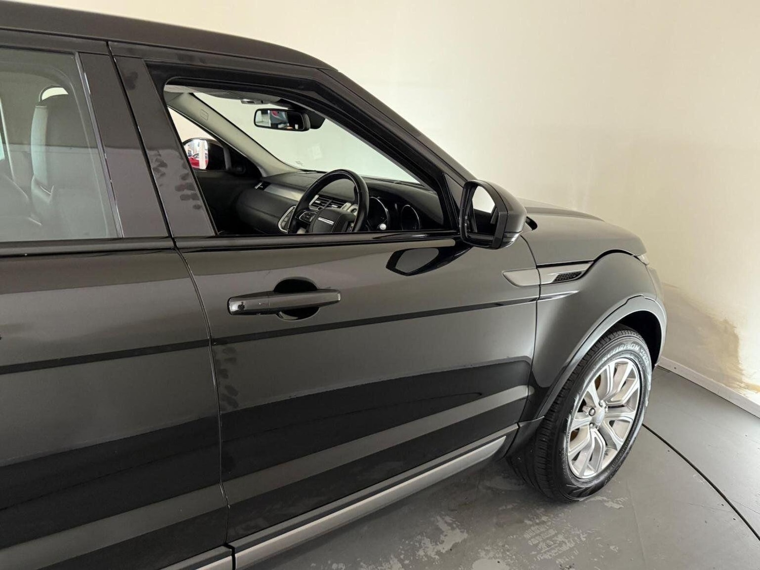 Used Land Rover Range Rover Evoque 2017 for sale - 76658636: Photo 19