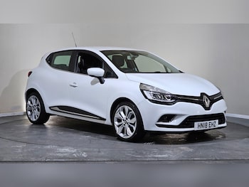 Used Renault Clio 2018 for sale - 76433238: Photo