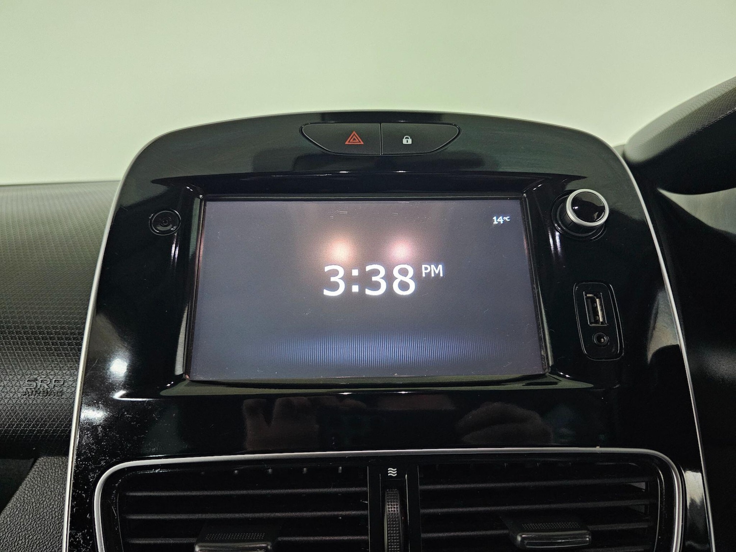 Used Renault Clio 2018 for sale - 76433238: Photo 42