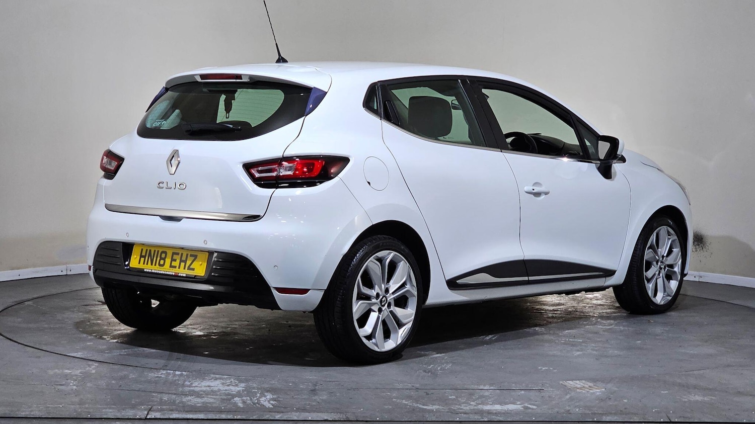 Used Renault Clio 2018 for sale - 76433238: Photo 7