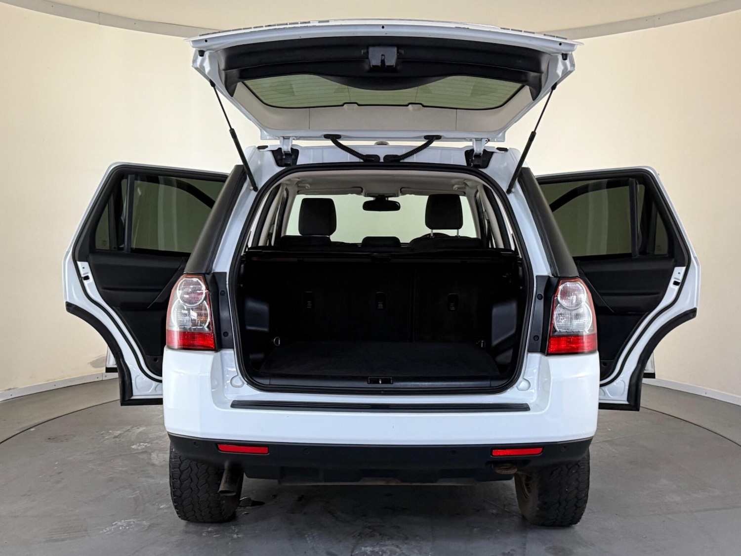 Used Land Rover Freelander 2012 for sale - 76408563: Photo 12