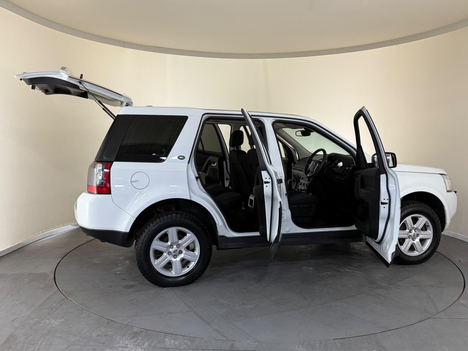 Used Land Rover Freelander 2012 for sale - 76408563: Photo 14