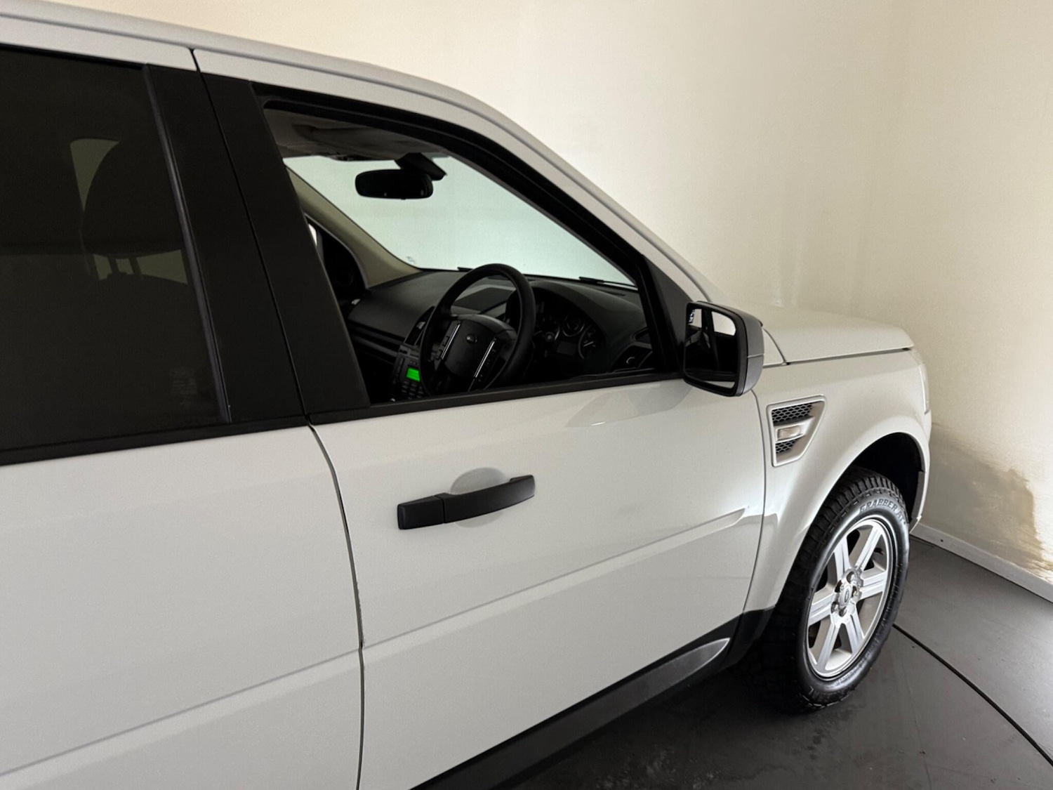 Used Land Rover Freelander 2012 for sale - 76408563: Photo 16