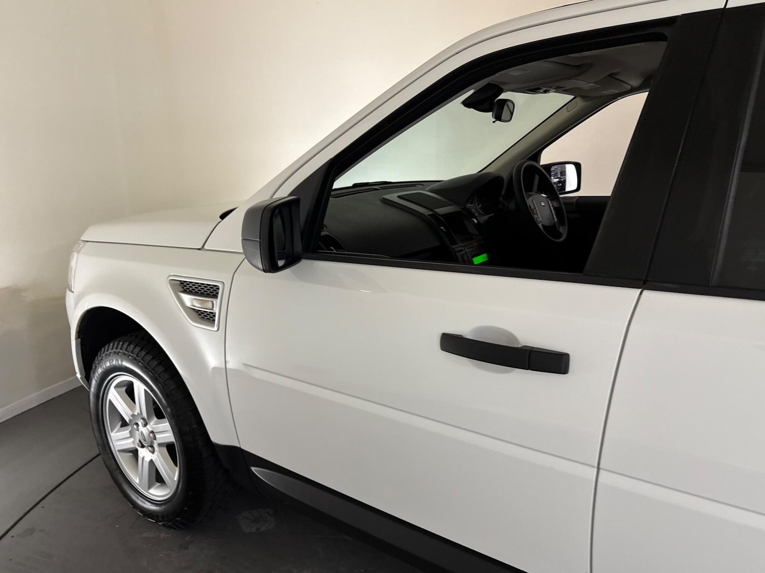 Used Land Rover Freelander 2012 for sale - 76408563: Photo 52