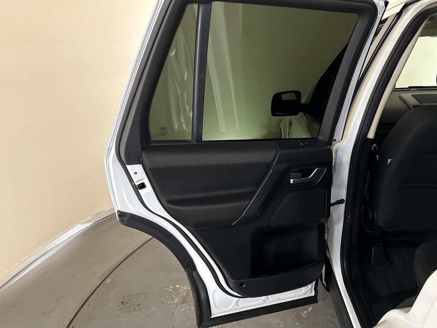 Used Land Rover Freelander 2012 for sale - 76408563: Photo 55