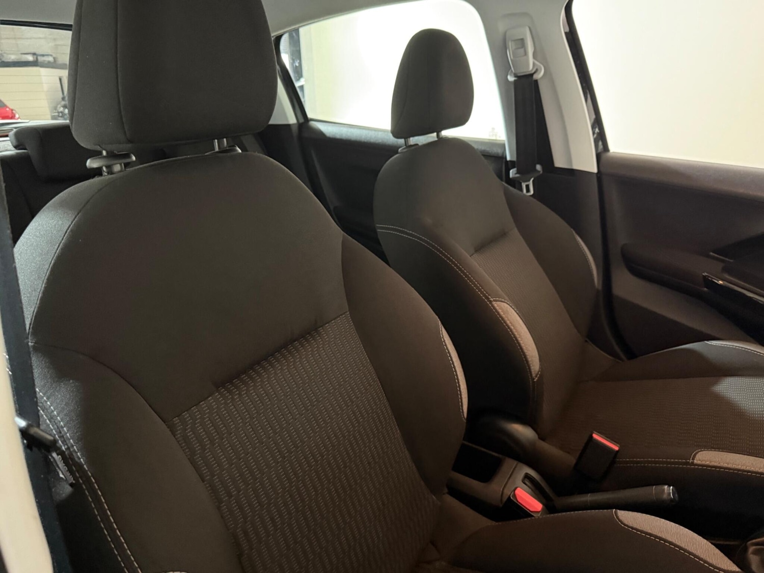 Used Peugeot 208 2016 for sale - 77017100: Photo 23