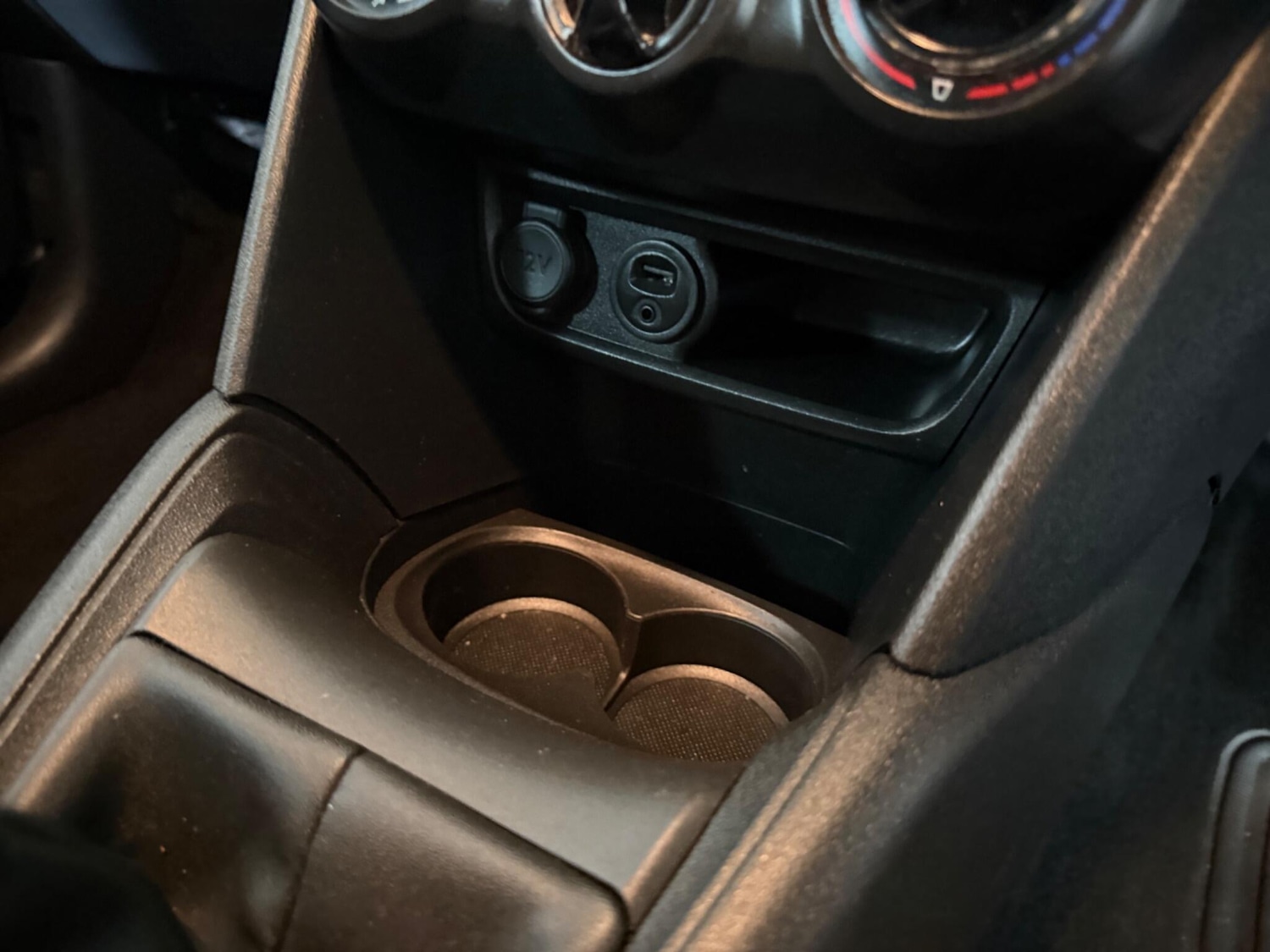 Used Peugeot 208 2016 for sale - 77017100: Photo 40