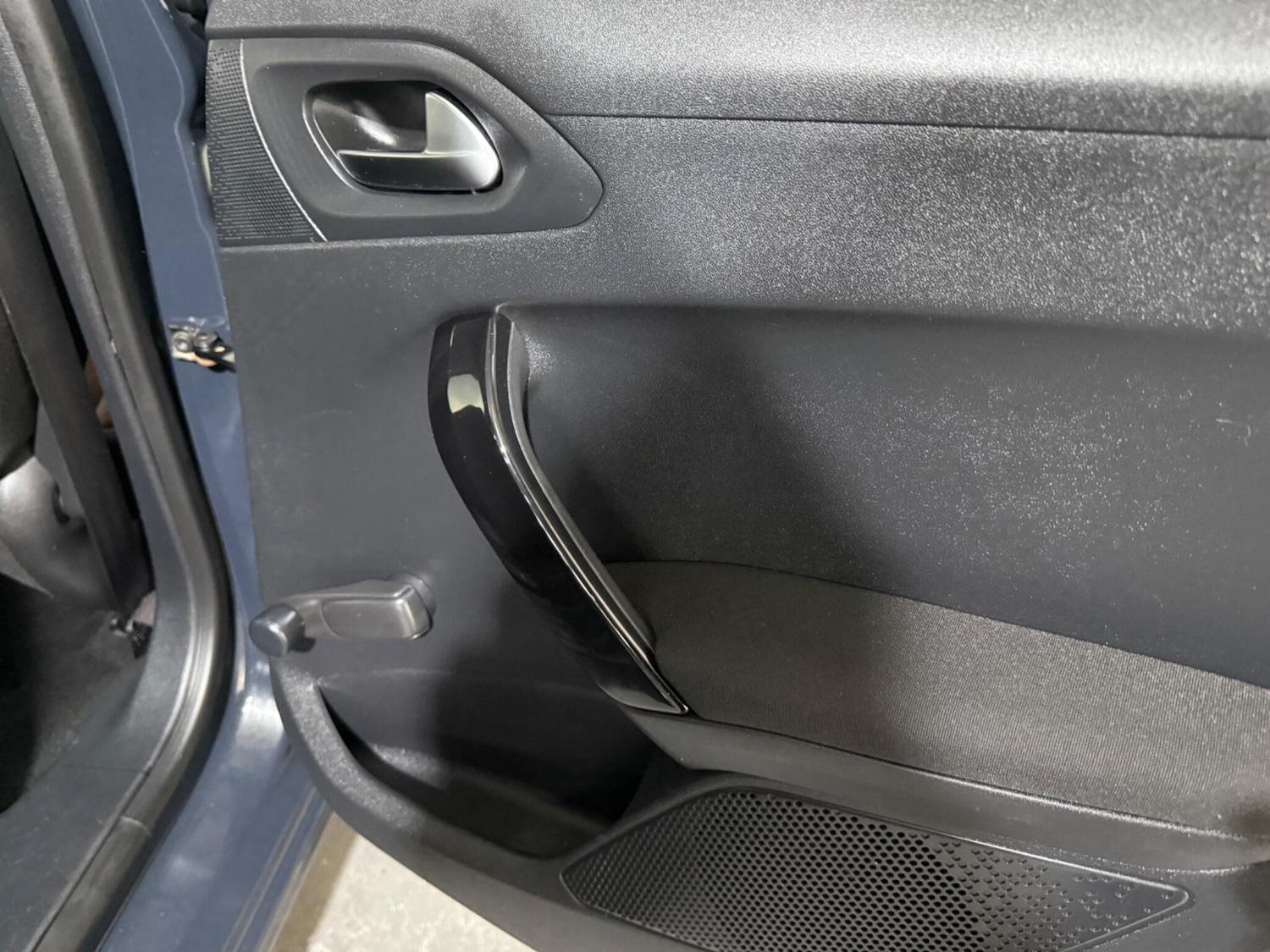 Used Peugeot 208 2016 for sale - 77017100: Photo 45