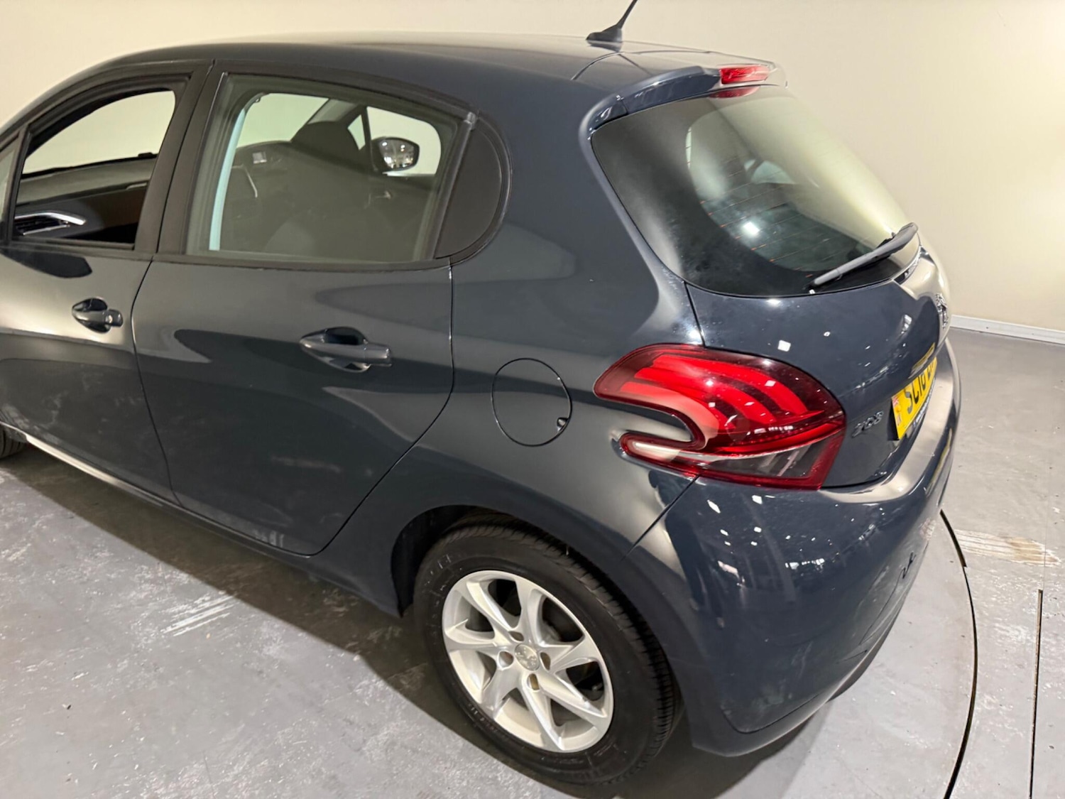 Used Peugeot 208 2016 for sale - 77017100: Photo 54