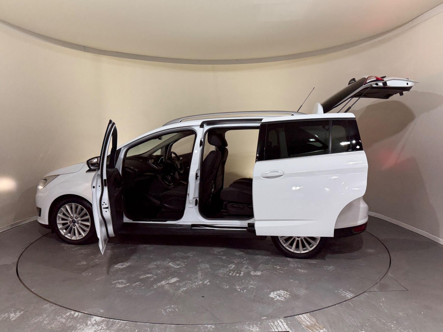 Used Ford Grand C-Max 2016 for sale - 76522161: Photo 11