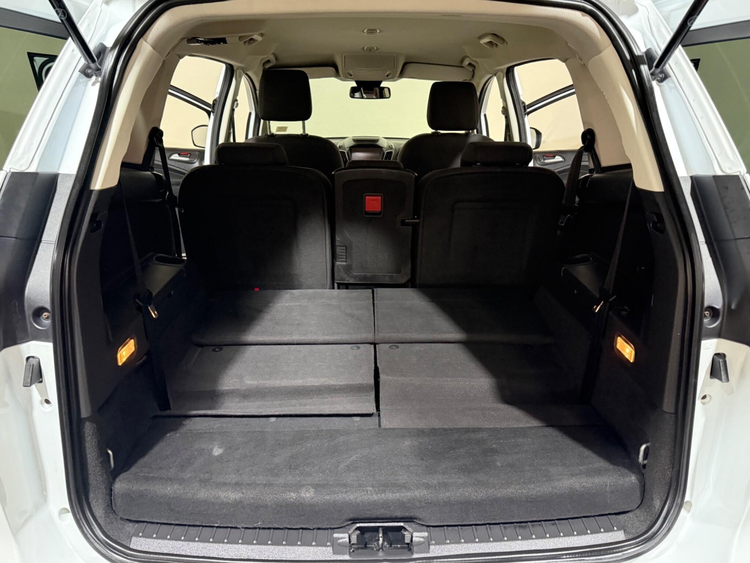 Used Ford Grand C-Max 2016 for sale - 76522161: Photo 13