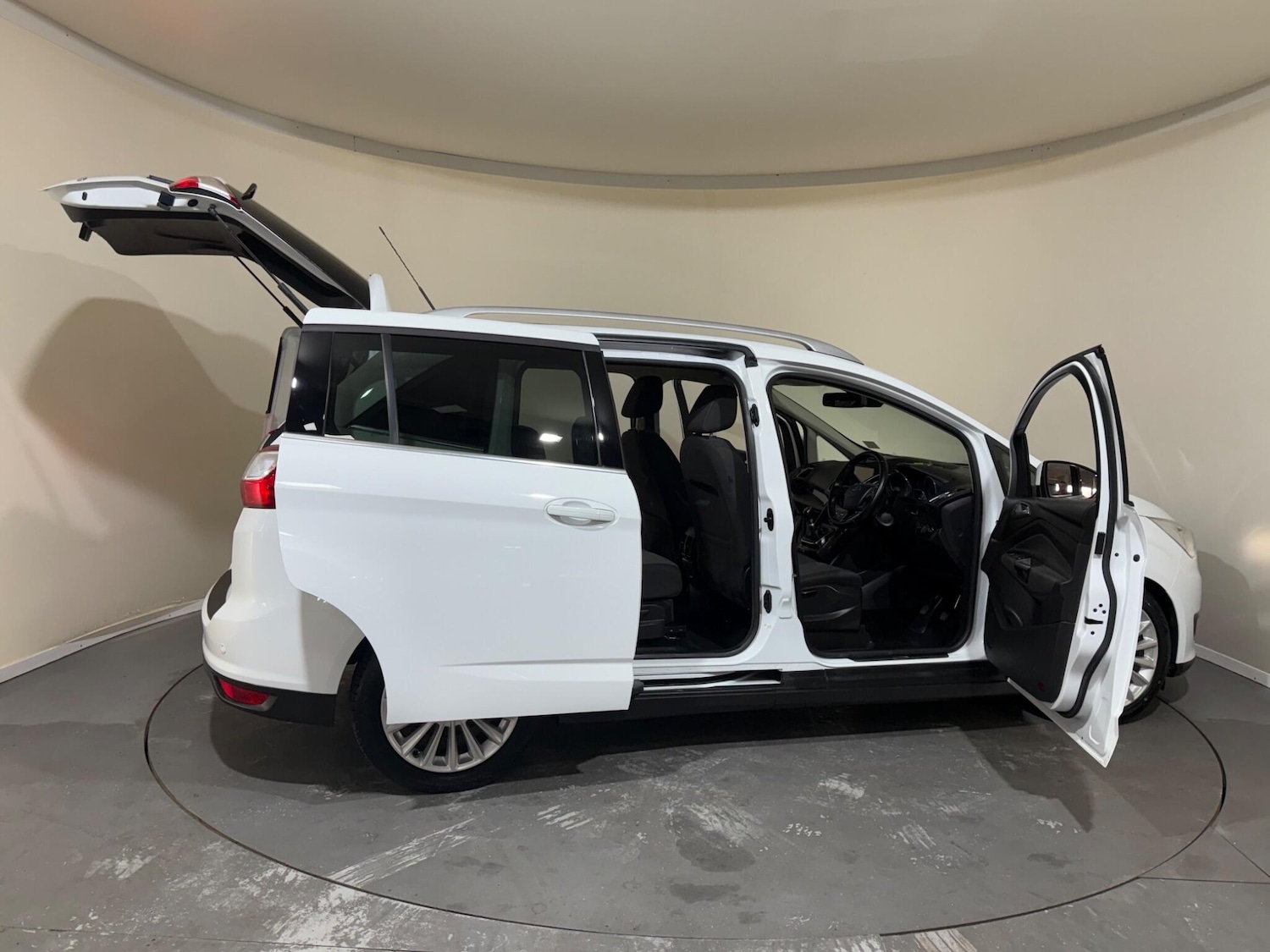 Used Ford Grand C-Max 2016 for sale - 76522161: Photo 14