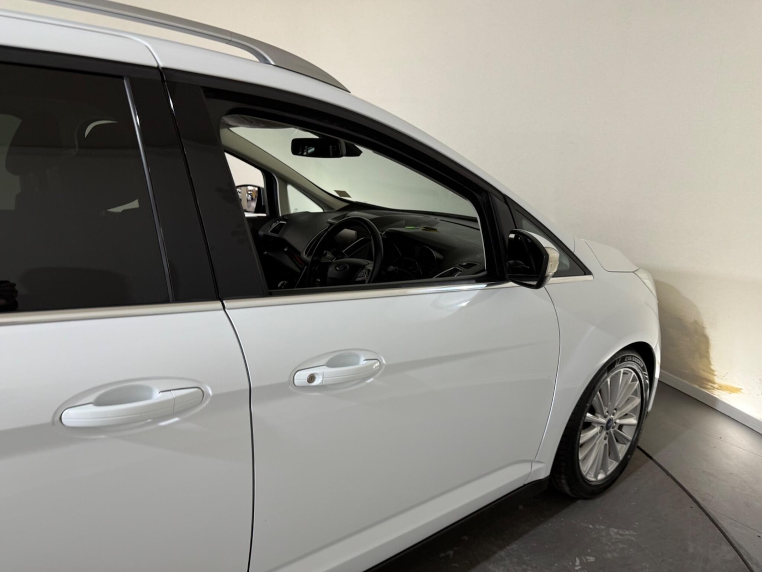 Used Ford Grand C-Max 2016 for sale - 76522161: Photo 16