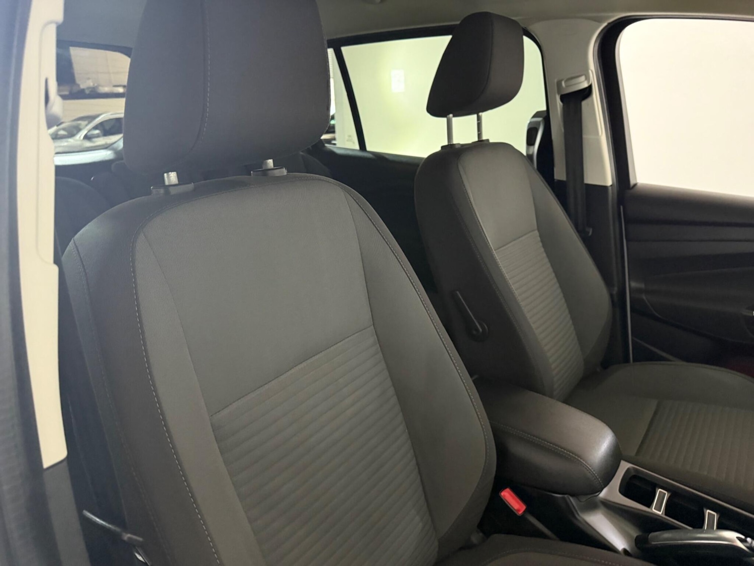 Used Ford Grand C-Max 2016 for sale - 76522161: Photo 23