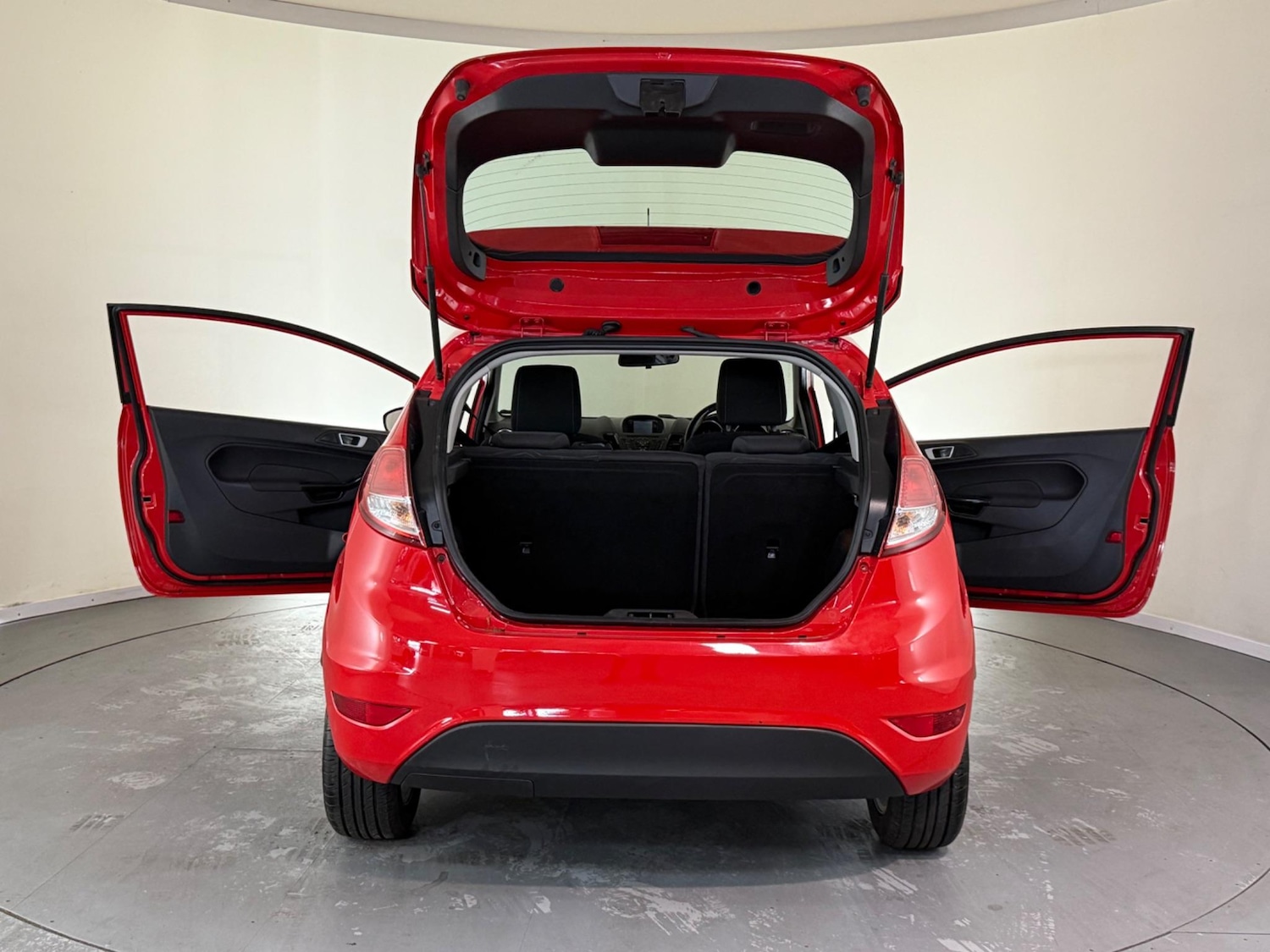 Used Ford Fiesta 2015 for sale - 76408922: Photo 12