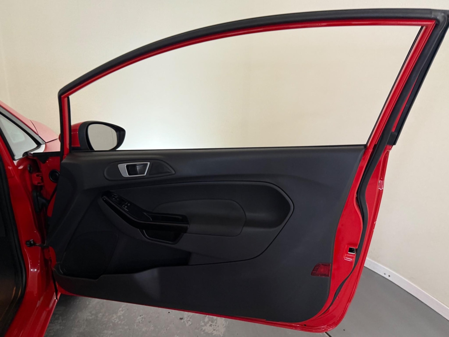 Used Ford Fiesta 2015 for sale - 76408922: Photo 20