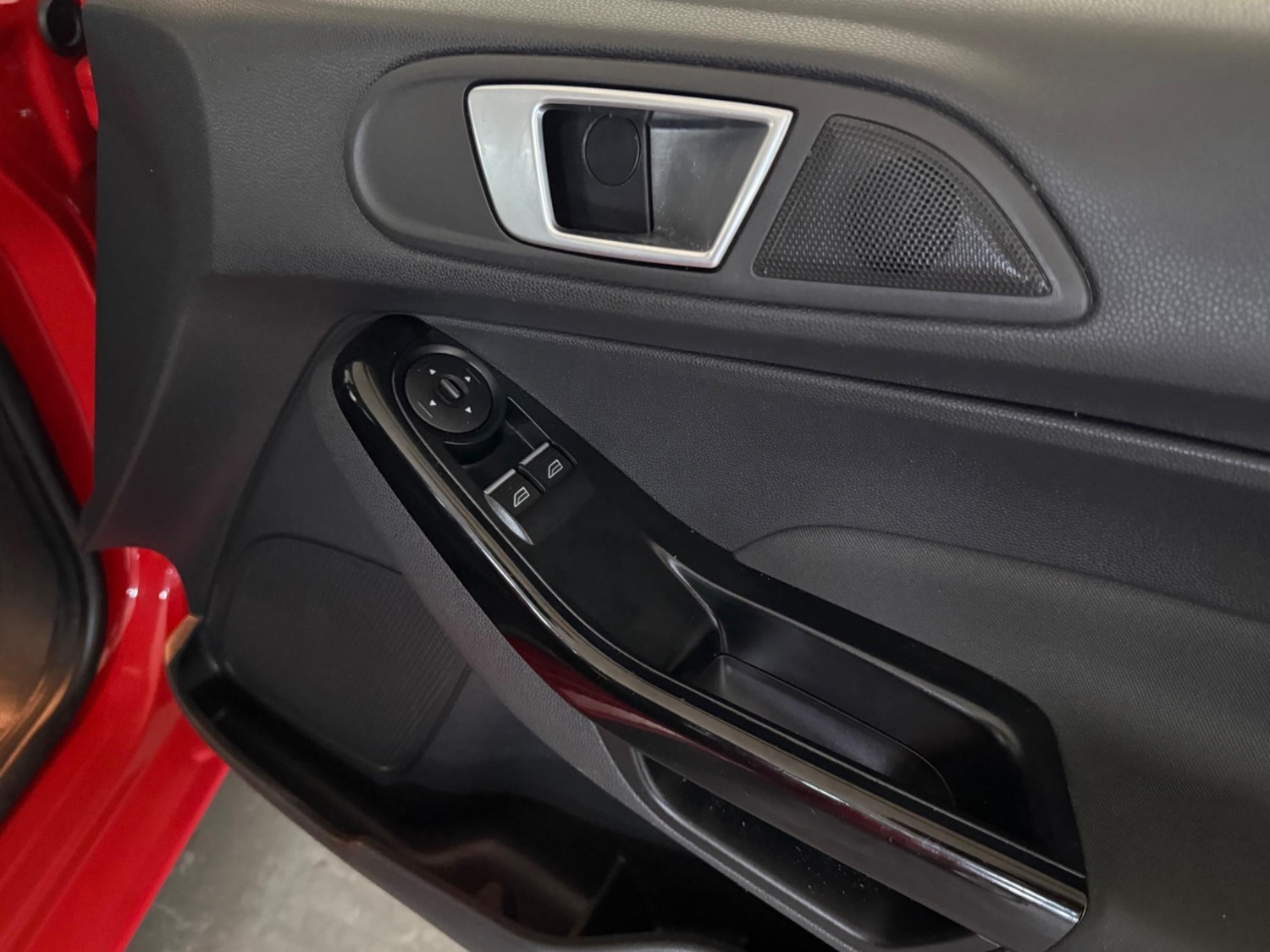 Used Ford Fiesta 2015 for sale - 76408922: Photo 21