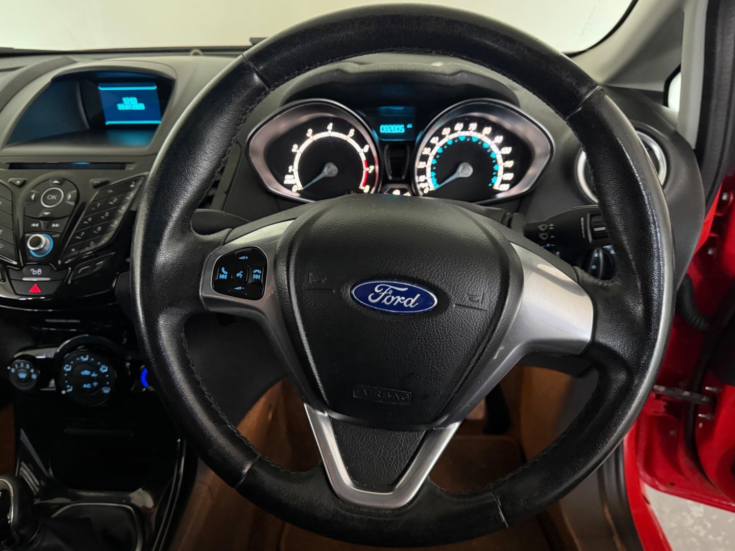 Used Ford Fiesta 2015 for sale - 76408922: Photo 26