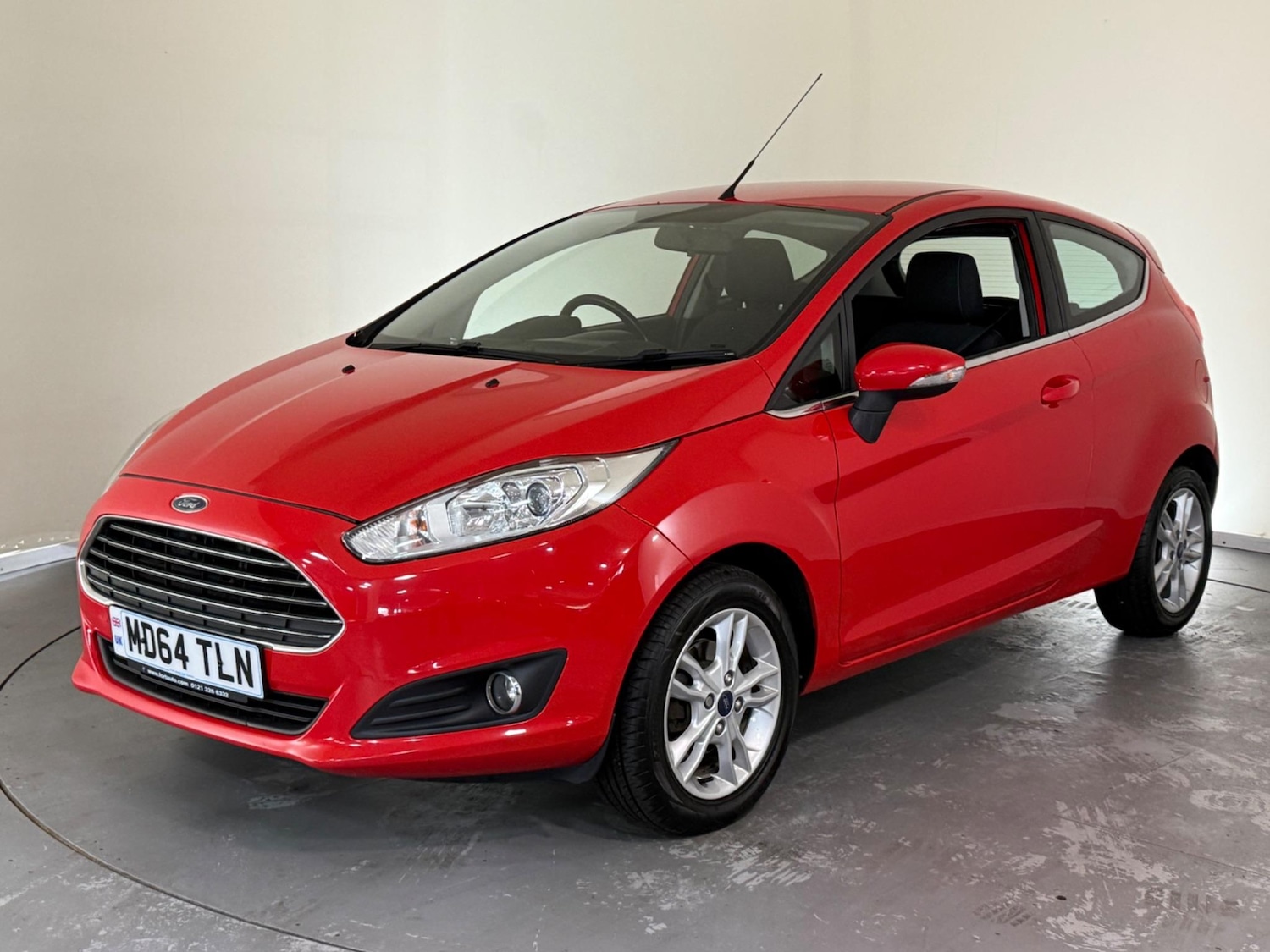 Used Ford Fiesta 2015 for sale - 76408922: Photo 3