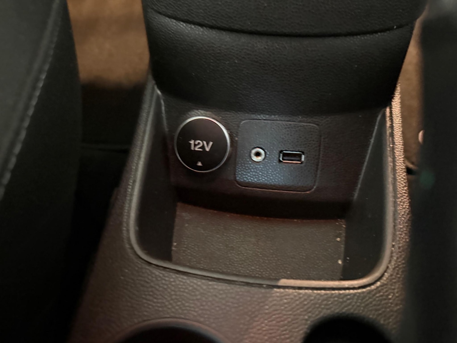 Used Ford Fiesta 2015 for sale - 76408922: Photo 40