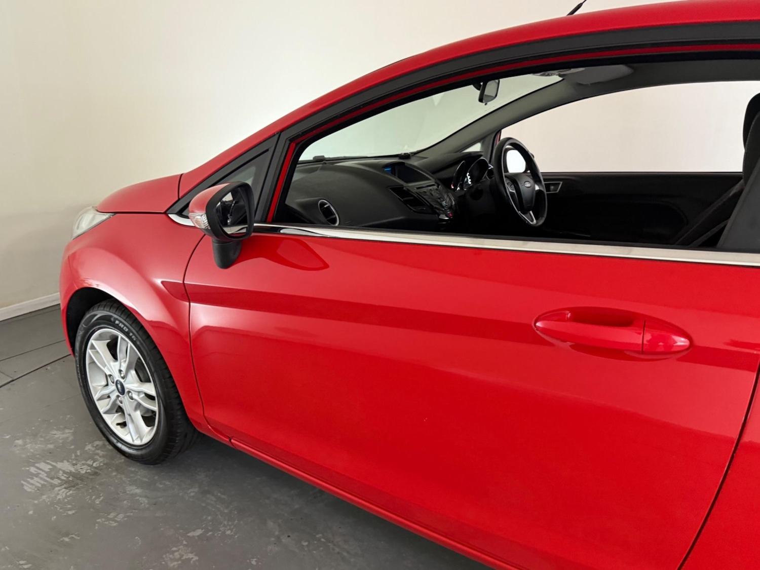 Used Ford Fiesta 2015 for sale - 76408922: Photo 51