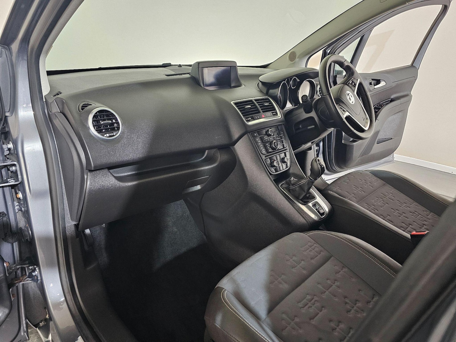 Used Vauxhall Meriva 2017 for sale - 76513232: Photo 24