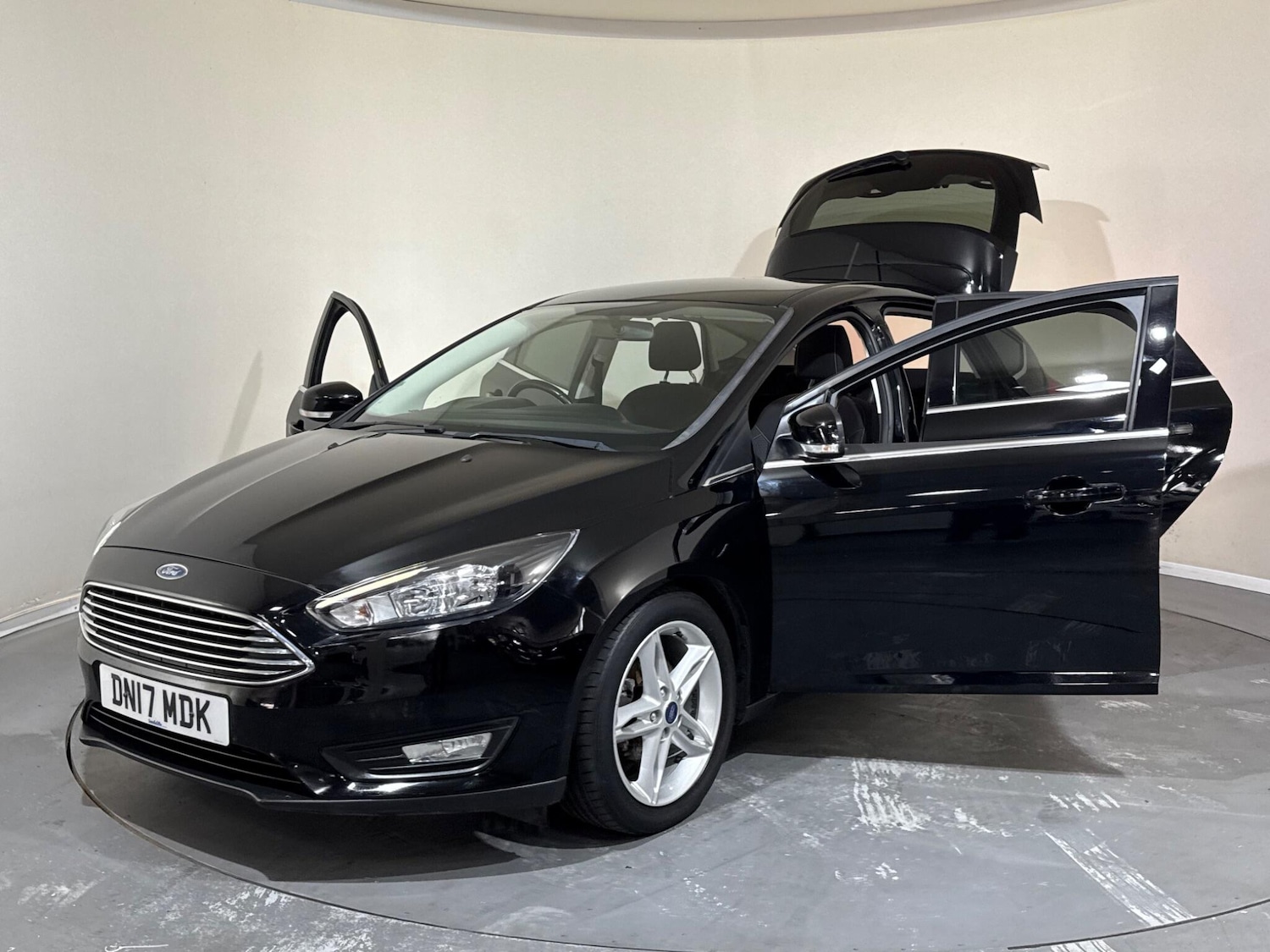 Used Ford Focus 2017 for sale - 76408344: Photo 10