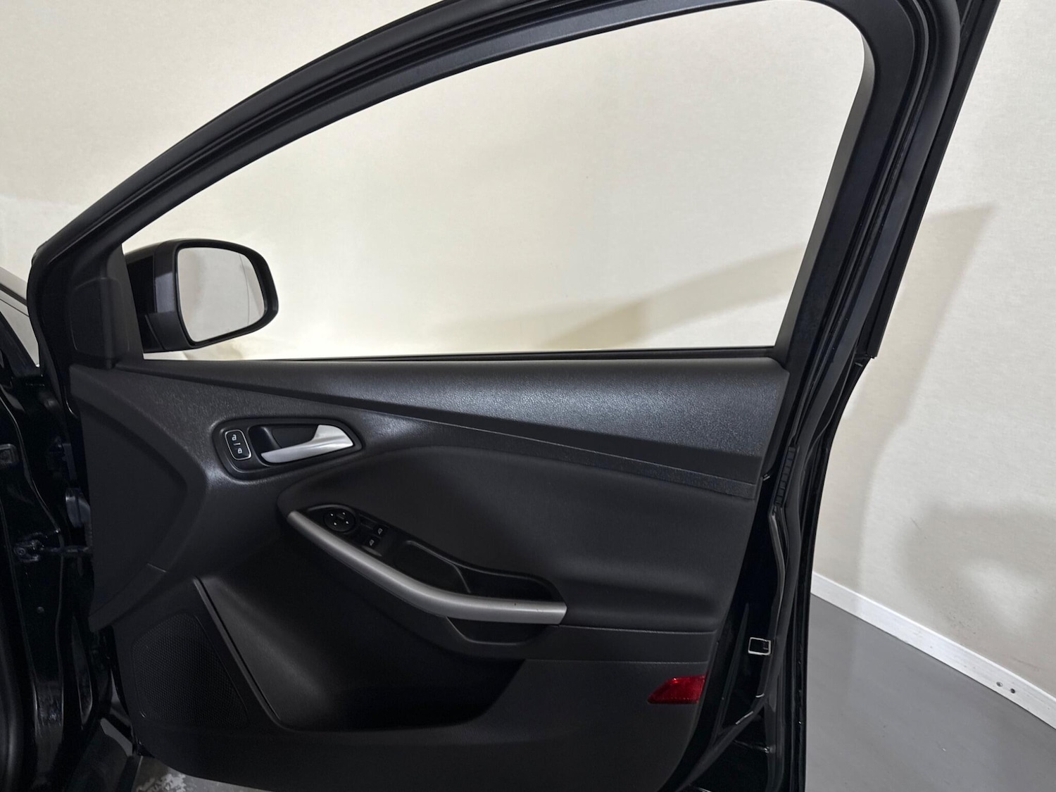 Used Ford Focus 2017 for sale - 76408344: Photo 21