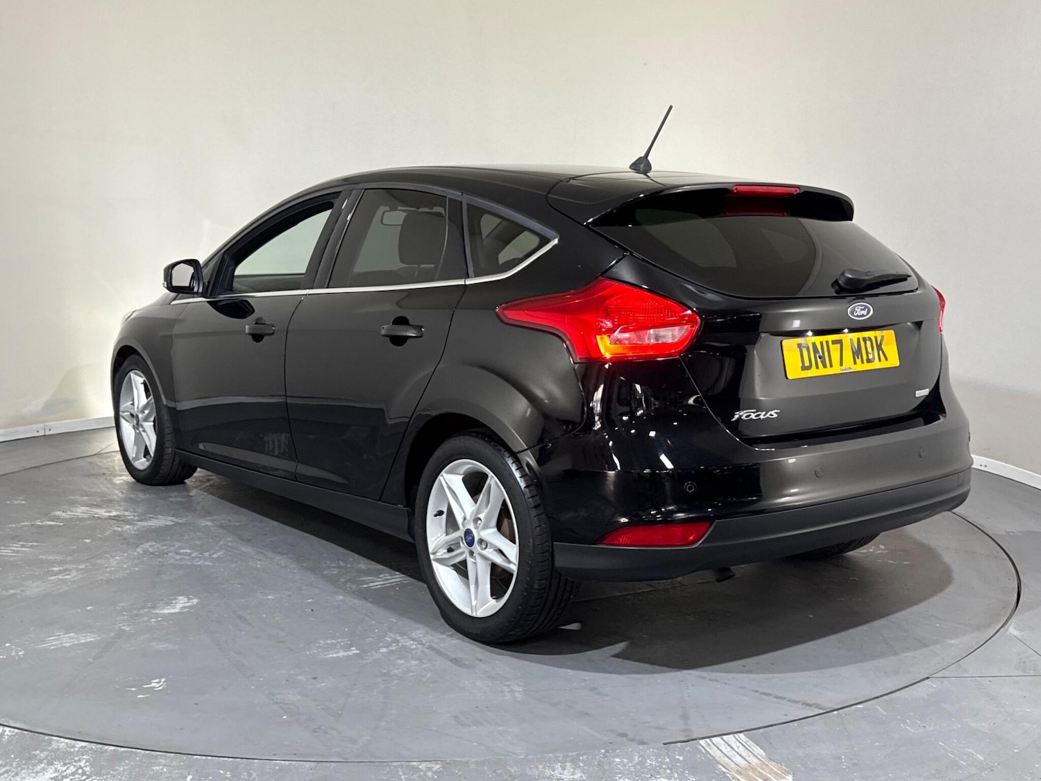 Used Ford Focus 2017 for sale - 76408344: Photo 5