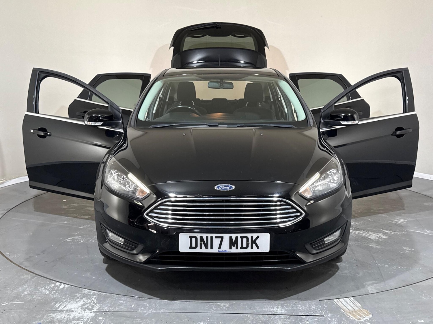 Used Ford Focus 2017 for sale - 76408344: Photo 9