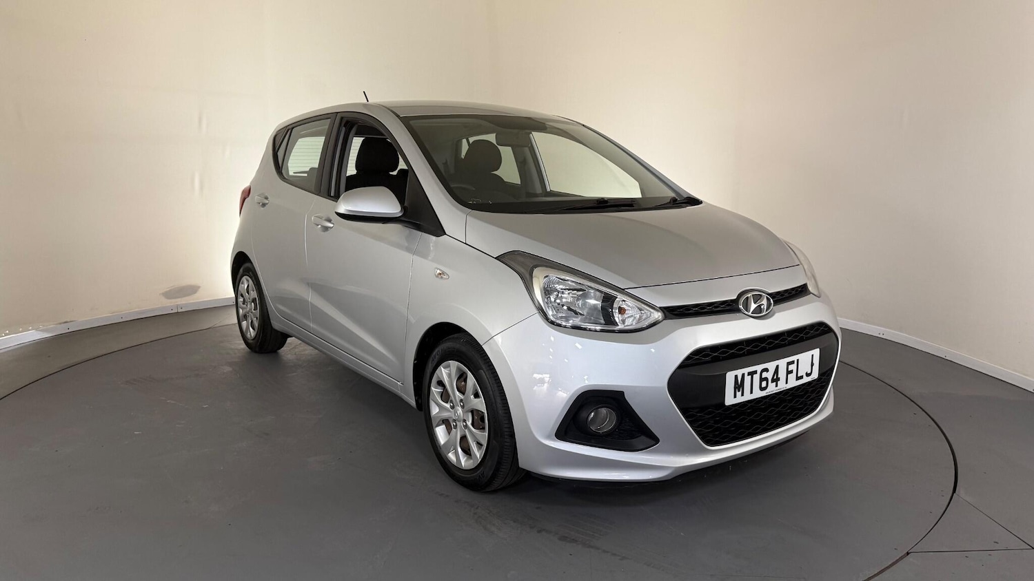 Used Hyundai i10 2014 for sale - 76424130: Photo 1