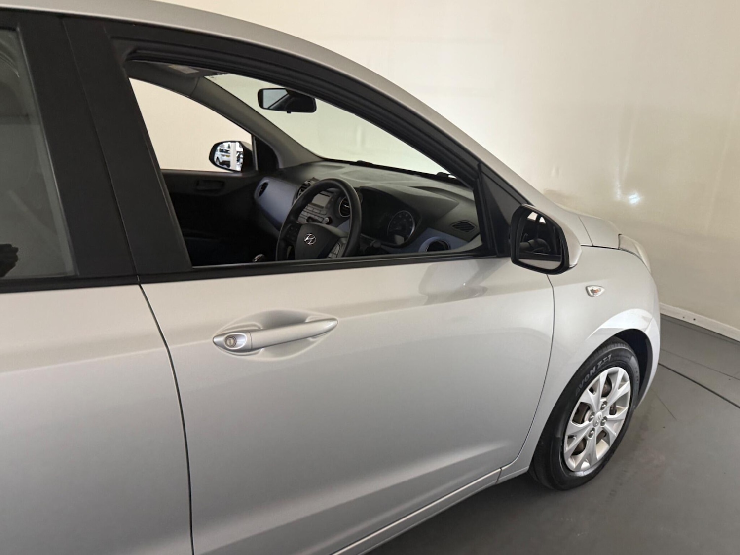 Used Hyundai i10 2014 for sale - 76424130: Photo 16