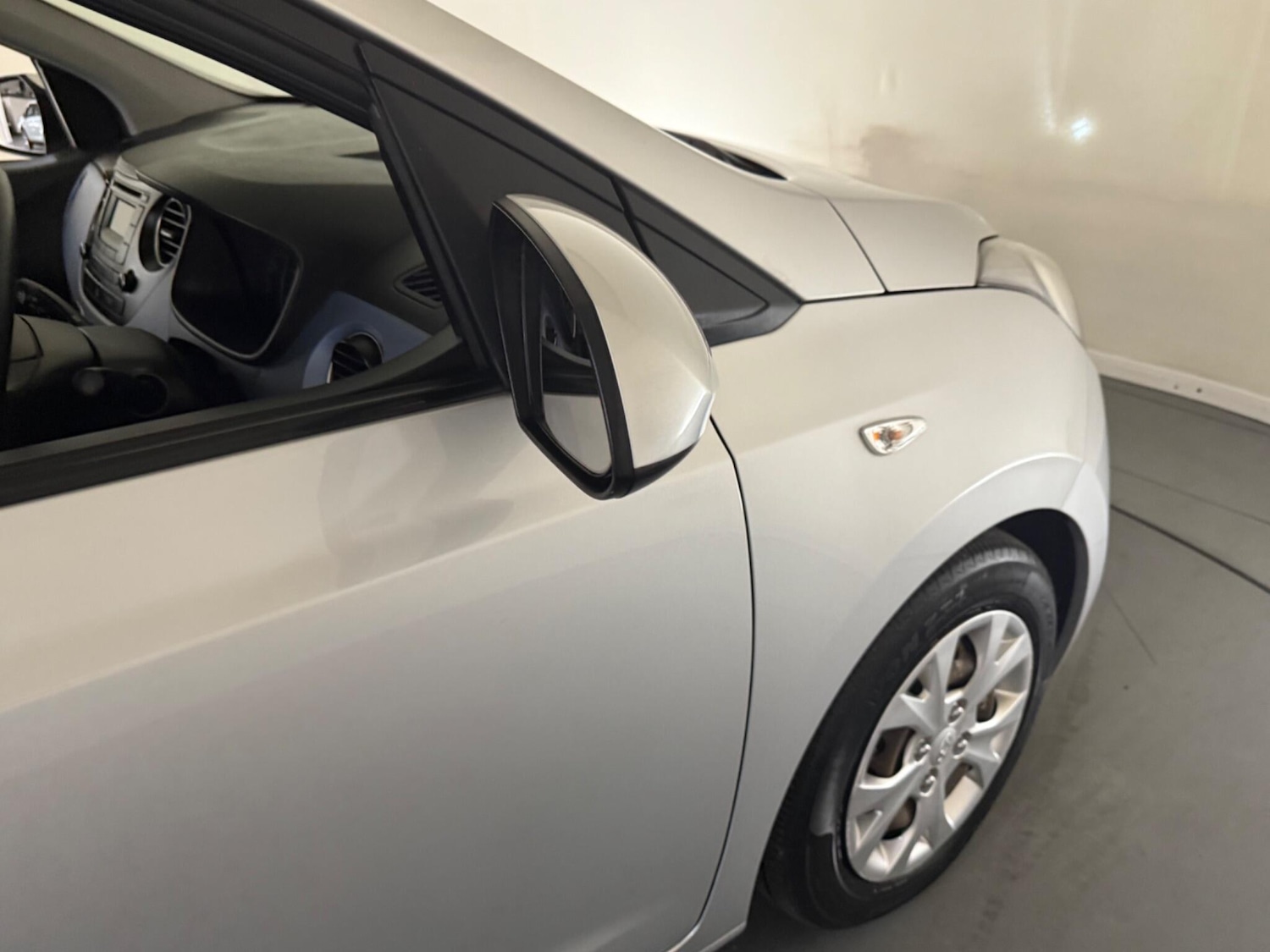 Used Hyundai i10 2014 for sale - 76424130: Photo 19