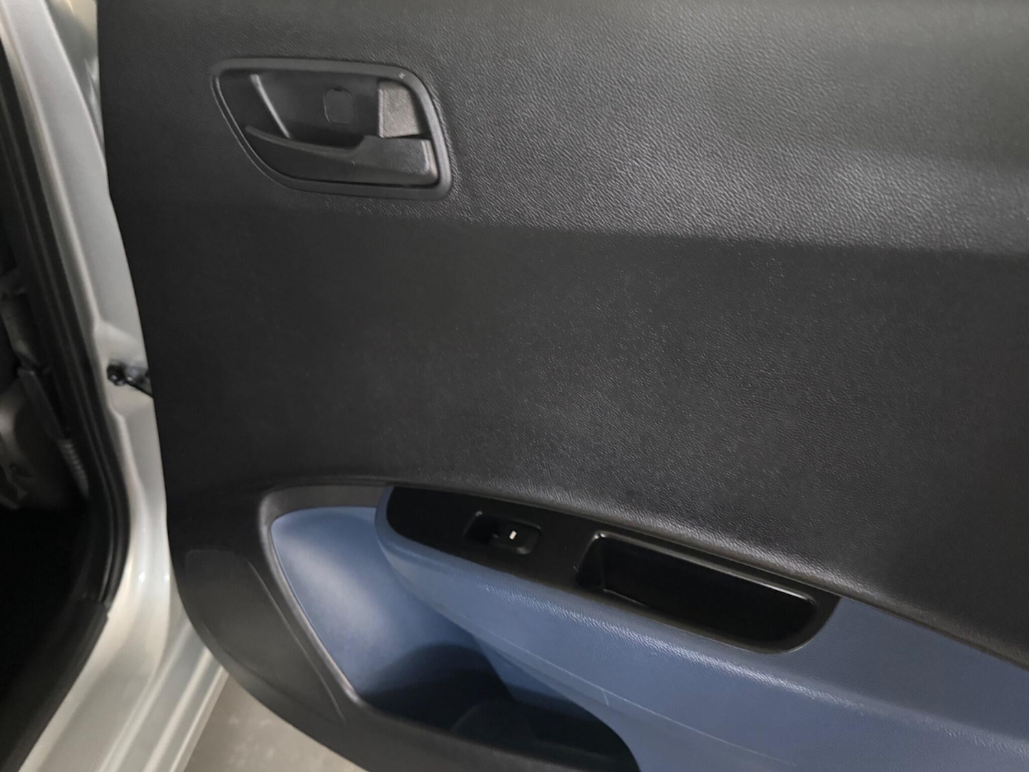 Used Hyundai i10 2014 for sale - 76424130: Photo 43