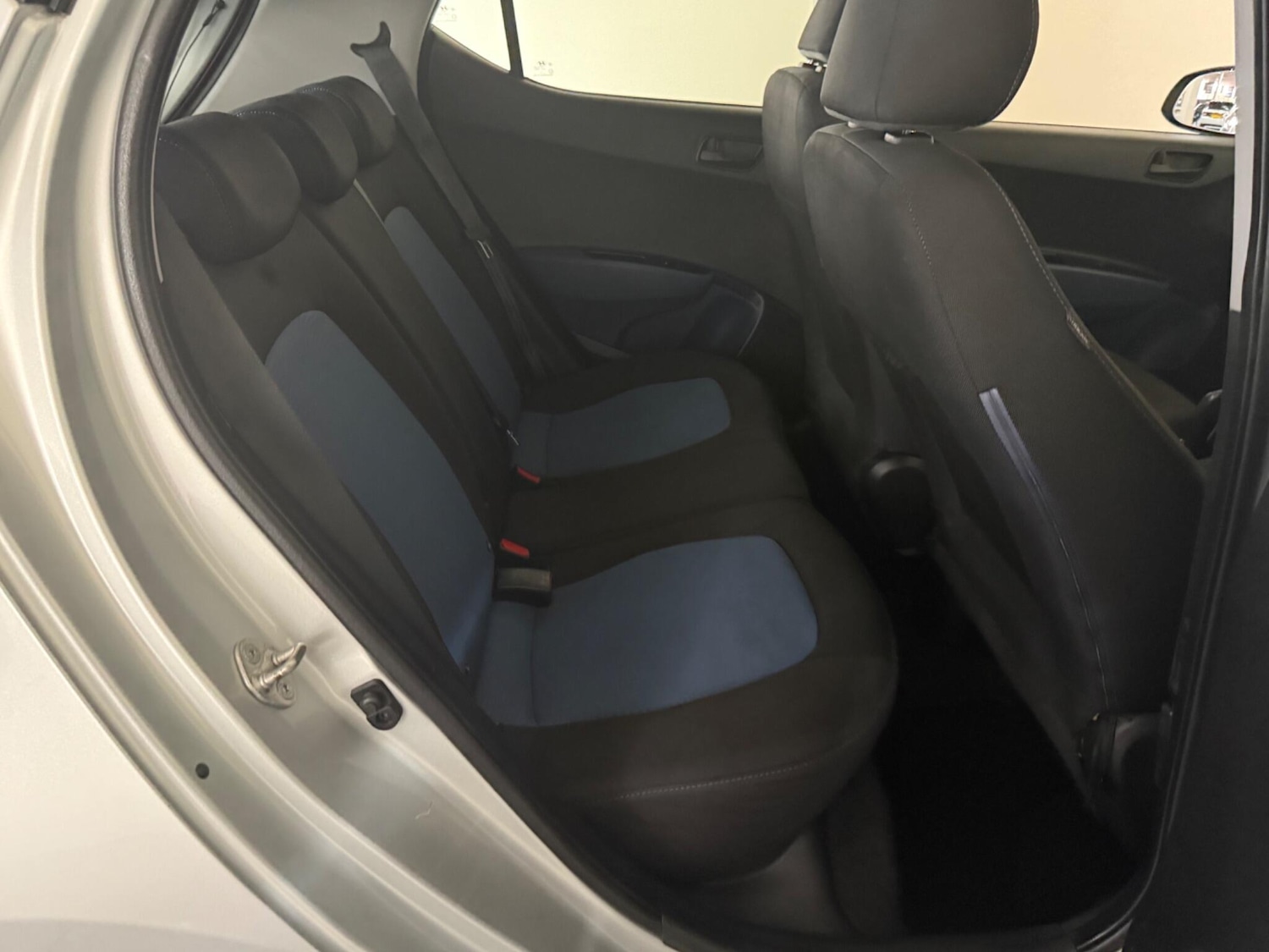 Used Hyundai i10 2014 for sale - 76424130: Photo 44