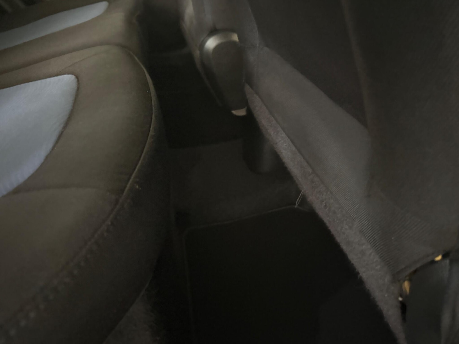 Used Hyundai i10 2014 for sale - 76424130: Photo 45