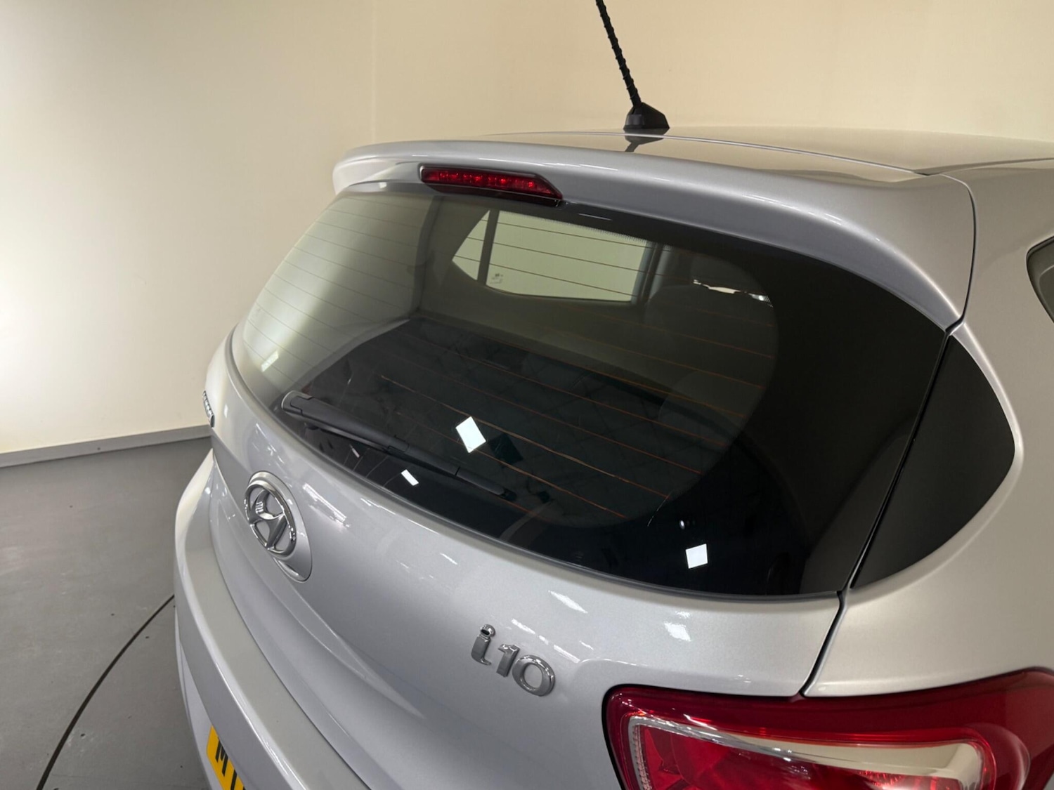 Used Hyundai i10 2014 for sale - 76424130: Photo 75