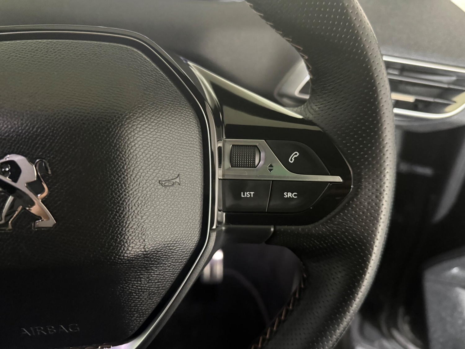 Used Peugeot 3008 2017 for sale - 76592098: Photo 27