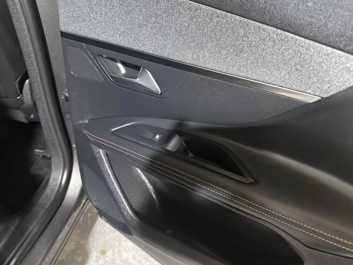 Used Peugeot 3008 2017 for sale - 76592098: Photo 46