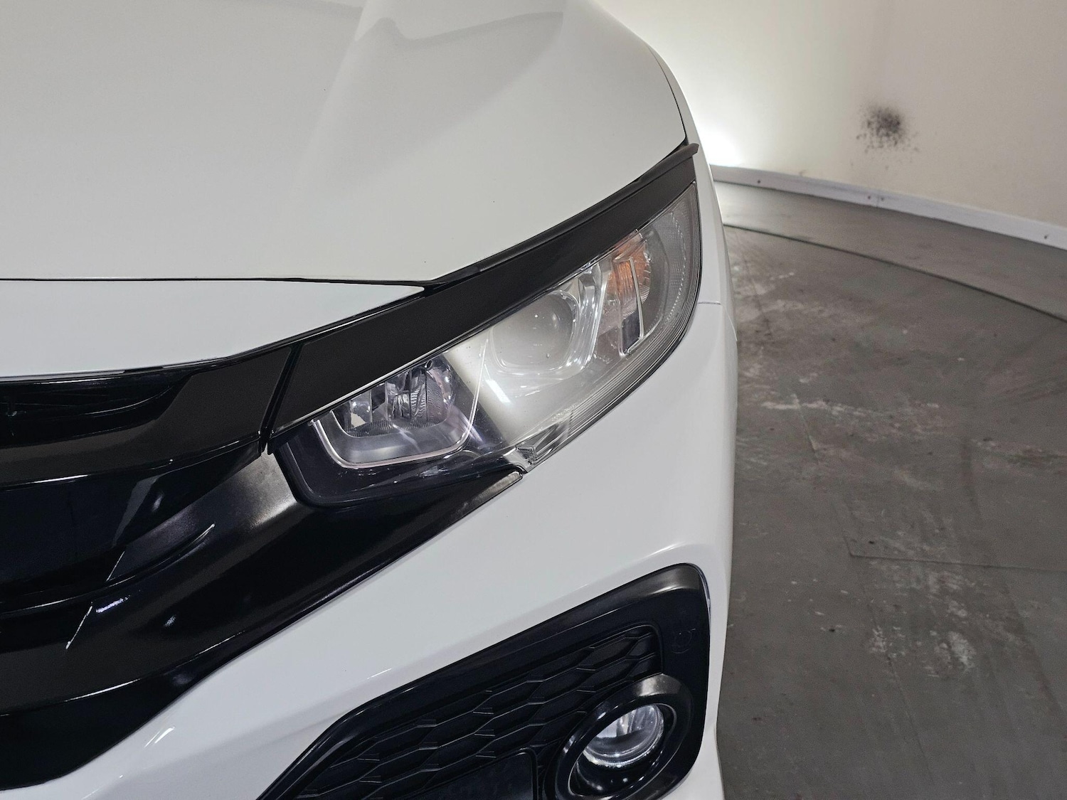 Used Honda Civic 2017 for sale - 76646098: Photo 13