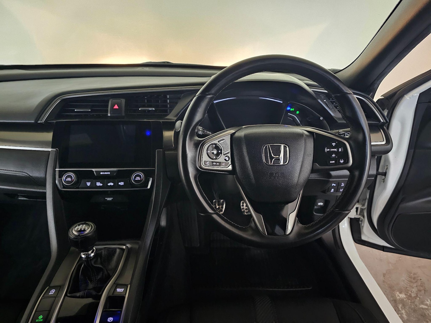 Used Honda Civic 2017 for sale - 76646098: Photo 33