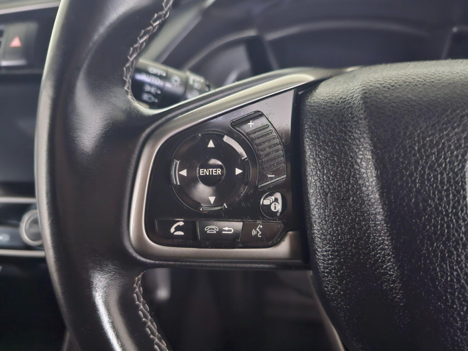 Used Honda Civic 2017 for sale - 76646098: Photo 35