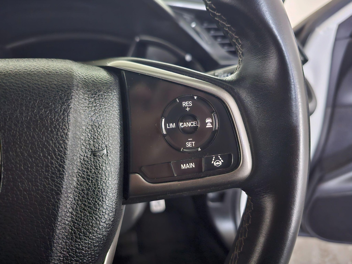 Used Honda Civic 2017 for sale - 76646098: Photo 36